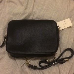 Camera style purse